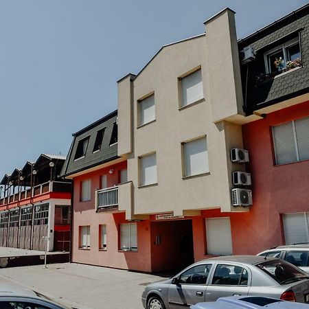Apartman M5 Dakovo Exterior foto