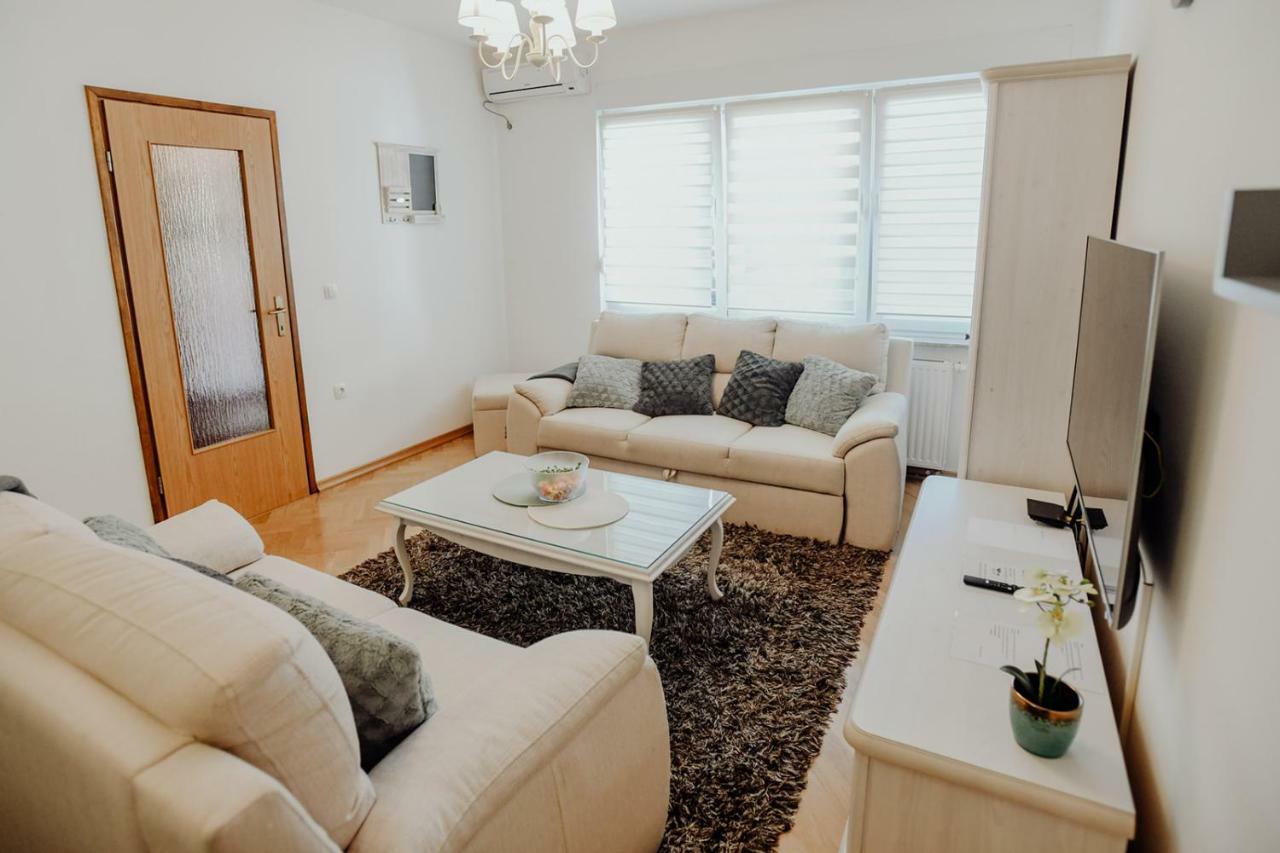 Apartman M5 Dakovo Exterior foto