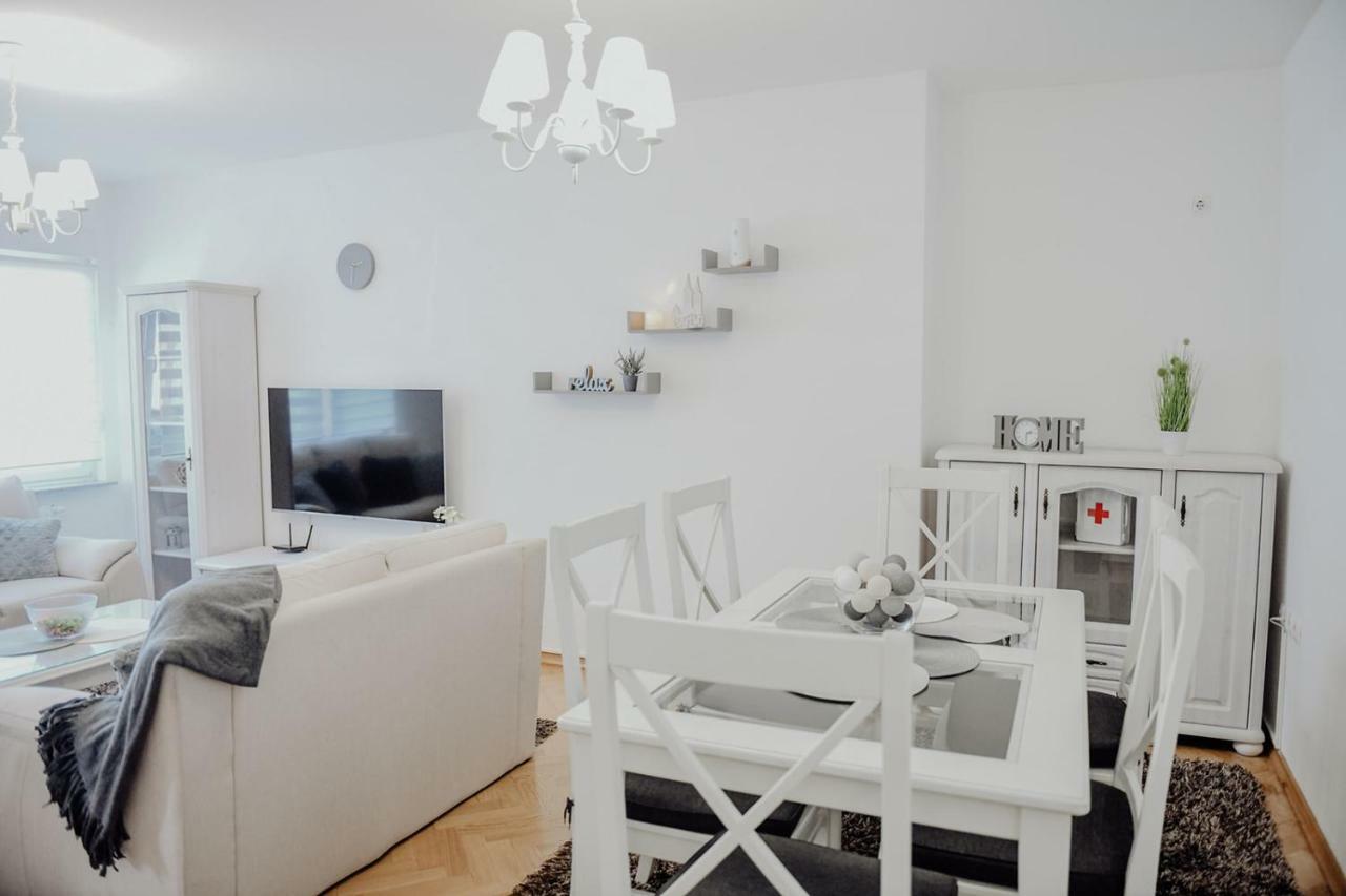 Apartman M5 Dakovo Exterior foto
